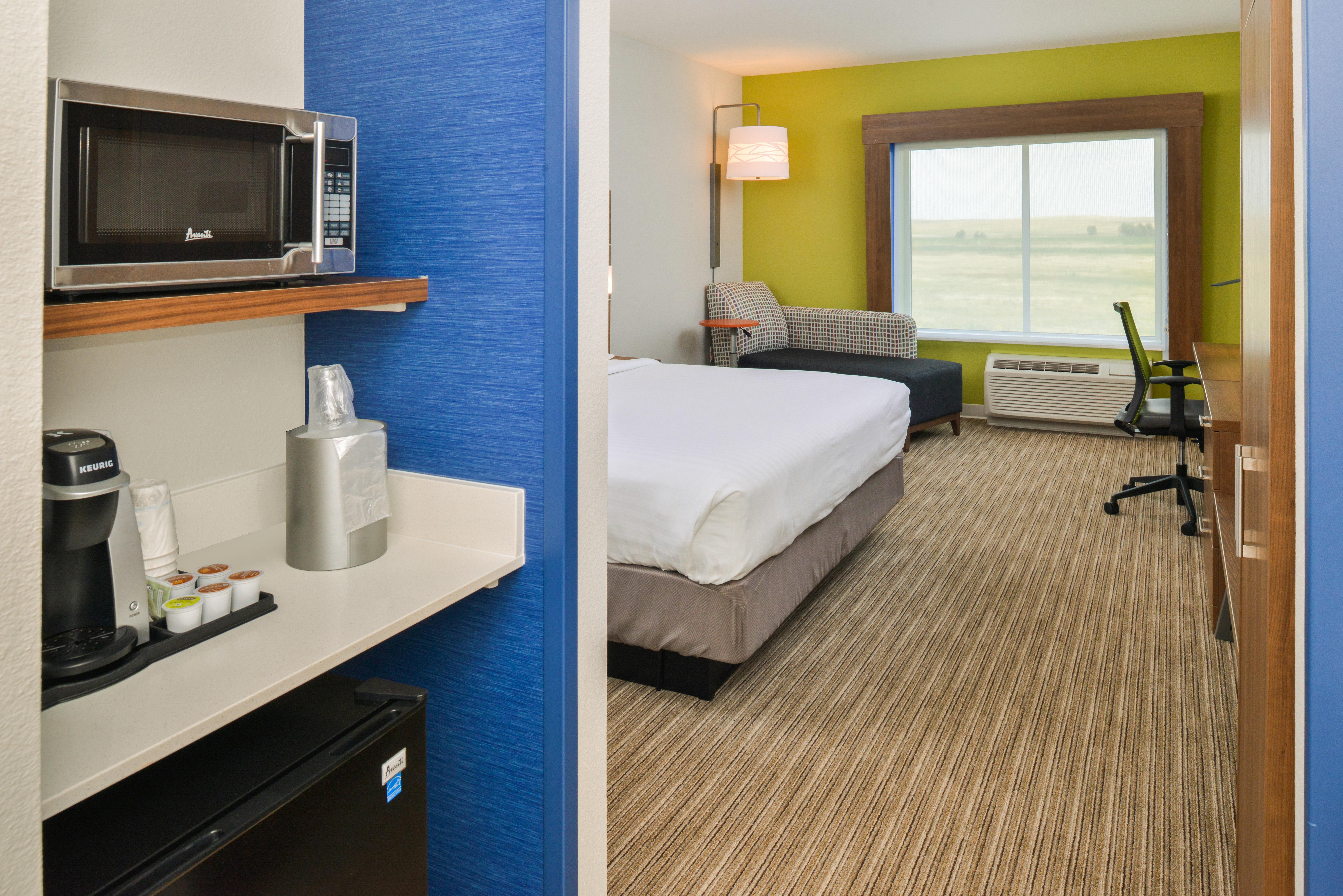 Holiday Inn Express & Suites - Chadron By Ihg Exterior photo
